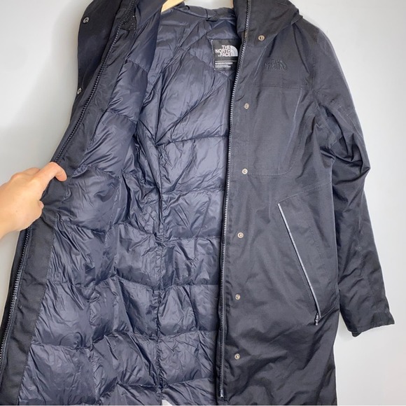 The North Face Far Northern Waterproof Parka - Picture 9 of 10
